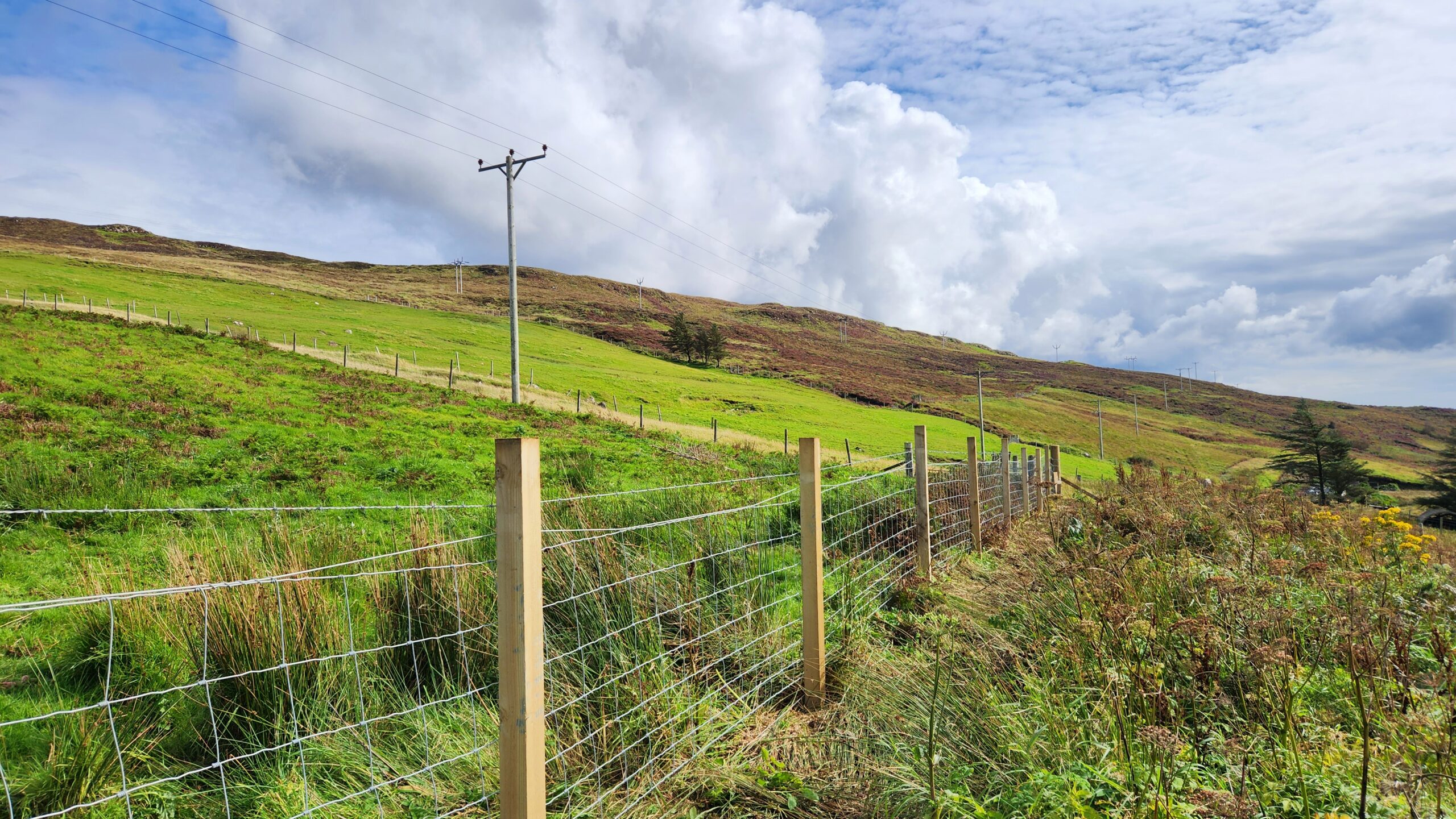 Isle of Skye Fencing Contractors. Isle of Skye Fencing Companies. Skye Fencing. Skye Fencers, Isle of Skye Fencing